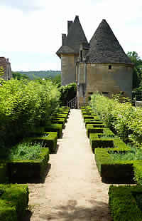 Weiter zu Château et jardins de Losse